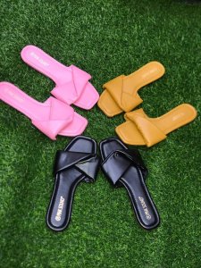 Beautifully designed flat slippers