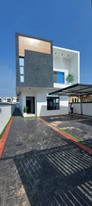 Smart 5bedroom Fully Detached House with Staff Quarters and swimming pool, fitted kitchen at Lekki