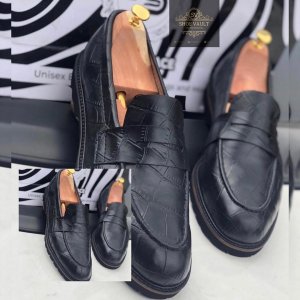 Black men croc leather loafer