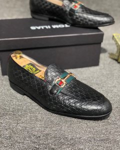 Tomiliashaq collections 1