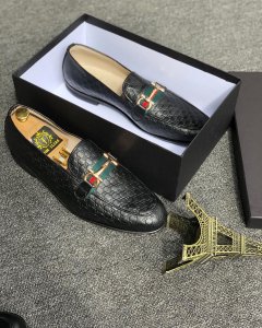 Tomiliashaq collections 1