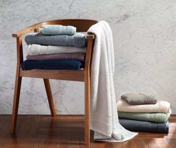 100 soft luxury cotton, 700gsm 35"*60"