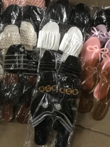 Female leather slippers