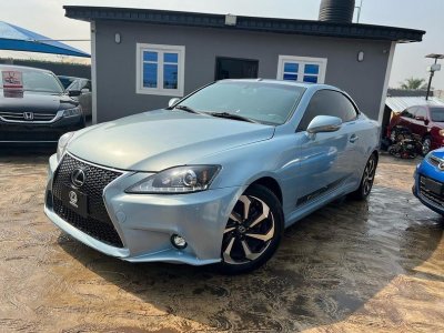 Few months Nigerian used Lexus LS250c, 2010 kitted to 2015, convert,  reverse camera, navigation screenible