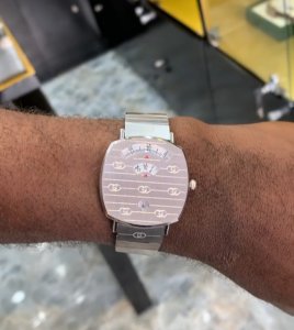 Watchboss wristwatches in gold
