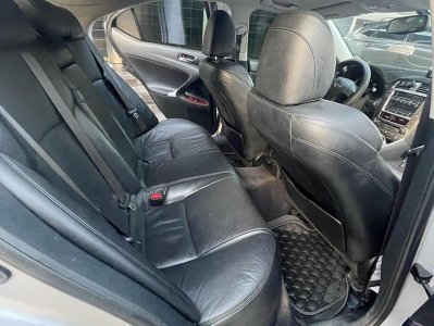 Nigerian used Lexus LS250 2007, thumbstart