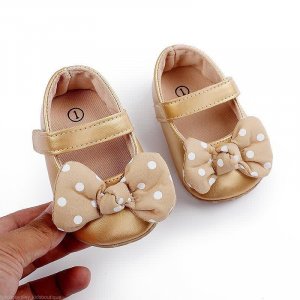 Cute polkadot bow shoes
