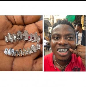 Teeth jewelries