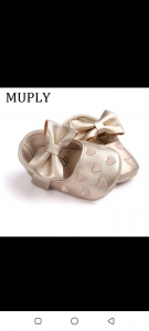 Baby heart shoe