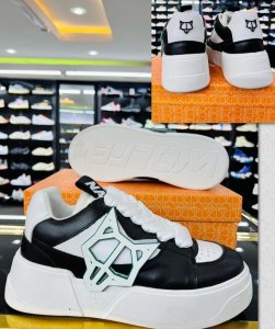 Quality designer sneaker