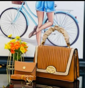 Complete set of hand bag