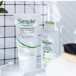 Facial wash and moisturiser