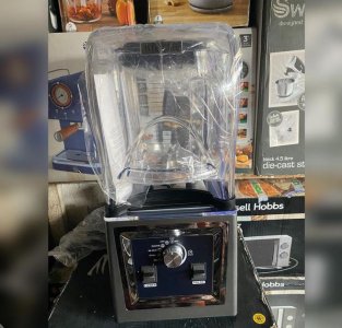 3000 Watts commercial soundless blender