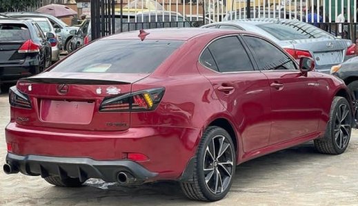 LEXUS IS350