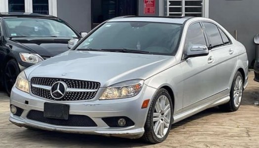Mercedes Benz C300