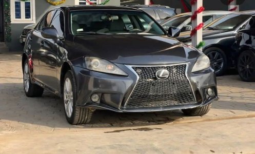 LEXUS IS250