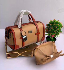 Classical High Fashion Roomy Handbags